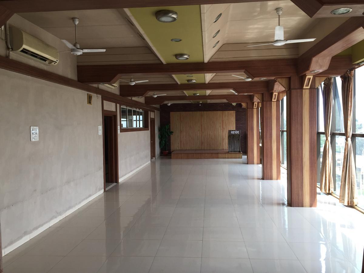 サーターラー Sarang Lodging & Boardingヴィラ エクステリア 写真